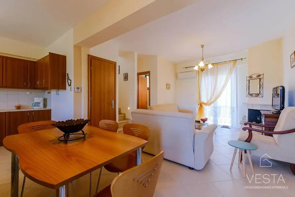 Heliophilia 3-Bdrm Maisonette In Неа-Фокеа Дом отдыха